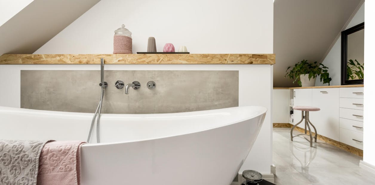 Choose off-whites with greys to set off the pure white of porcelain.